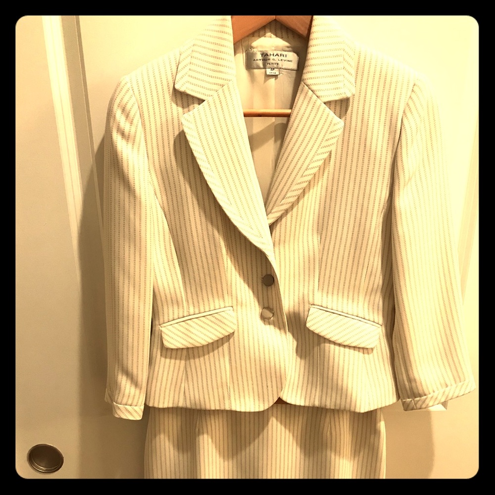 Tahari 2-piece Dress Suit